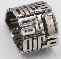 Auktion 367<br>Damen-Armbanduhr, Joop, Quarzwerk nicht gepr&uuml;ft, Armband B-3,5cm