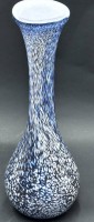 Auktion 367<br>Vintage &Uuml;berfangvase, weiss/blau gesprenkelt, H- 33 cm