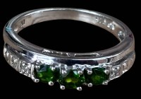 Auktion 367<br>Silberring-925- mit gr&uuml;nen und klaren Steinen, RG 57, 2,9 gr