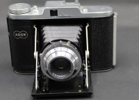 Auktion 367 / Los 14507 <br>kl. Balgenkamera "Adox", guter Zustand