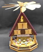 Auktion 367<br>grosse Erzgebirge Weihnachtspyamide, H-48 cm, D-30 cm