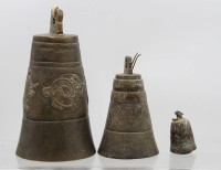 Auktion 367 / Los 15517 <br>Bronze-Glocken, wohl Tibet, &auml;lter, ca, H-7,5 bis 27cm
