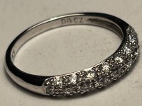 Auktion 367<br>schmaler Silberring-925- mit  klaren Steinen, RG 60, 2,1 gr.