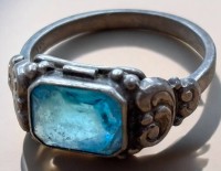 Auktion 367<br>Silberring-835- mit blauen Stein, RG 61, 4 gr
