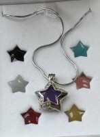 Auktion 367<br>Silber-925- Schlangenhalskette mit Sternanh&auml;nger ,Eins&auml;tze in 7 verschieden Farben, neu in Etui, Italy