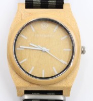 Auktion 367<br>Armbanduhr, AE Aeterno, Holzgeh&auml;use, Quartzwerk l&auml;uft, neuwertig, ca. 4 x 4cm