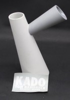 Auktion 367<br>Designer Kanne "KADO" Entwurf:  Tom Hambrock, Absolvent der Burg Giebichenstein - Hochschule f&uuml;r Kunst und Design Halle. H-18 cm