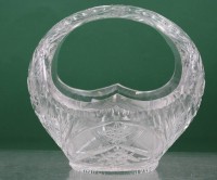 Auktion 371<br>Korbschale, Kristall, beschliffen, ca. H-16,5cm B-17,5cm