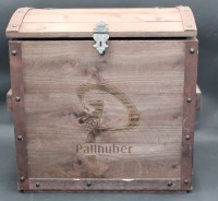 Auktion 367<br>Pallhuber Weintruhe/Weinkiste im antiken Stil. Holz, 40x28x39 cm