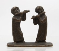 Auktion 367<br>Bronze-Gruppe, Fl&ouml;tenspieler, wohl Josef Fischedick, ca. H-10cm B-12cm