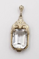 Auktion 367<br>925er Silber-Anh&auml;nger, &auml;lter, farbloser Stein, zus. ca5,1gr., 3,8 x 1,5cm