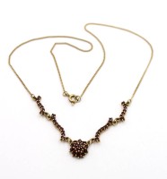 Auktion 367<br>Granat-Collier, Silber vergoldet, zus. ca. 5,1gr., L-41cm
