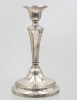 Auktion 367<br>Leuchter, Sterling, England, &auml;lter, gef&uuml;llter Stand, Gesamt ca. 490gr., H-18cm