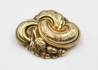 Auktion 367<br>Biedermeier-Schaumgoldbrosche, verso gemarkt, ca. L-3,5cm