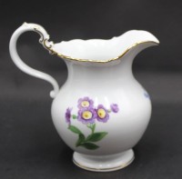Auktion 367<br>gr. Sahnek&auml;nnchen "Meissen" Blumenmalerei, 1.Wahl, H-15 cm, Stand mit Chip