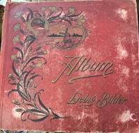 Auktion 367 / Los 6032 <br>altes Liebig-Album mit 69 Bildchen, nur 4  oder 5 Serien komplett