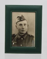 Auktion 367<br>3x gerahmte Soldaten-Fotos, 2. WK, Gr&ouml;&szlig;te ca. 24 x 18,5cm