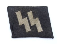 Auktion 367 / Los 7032 <br>Kragenspiegel, SS, original ?