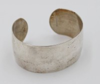 Auktion 367<br>breite 925er Silber Armspange, 41,8gr., B-3,5cm