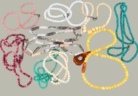 Auktion 367<br>9x div. tw. kurze Steinketten