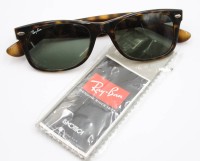 Auktion 367<br>Sonnebrille, Ray Ban, New Wayfarer, leichte Tragespuren