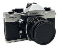 Auktion 367<br>Praktica MTL5 Kamera, inkl. Objektiv, Alters &amp; Gebrauchsspuren