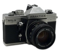 Auktion 367<br>Praktica MTL3 Kamera, inkl. Objektiv, Alters &amp; Gebrauchsspuren