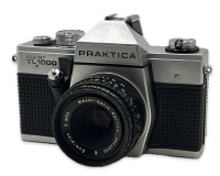 Auktion 367<br>Praktica Super TL1000 Kamera, inkl. Objektiv, Alters &amp; Gebrauchsspuren