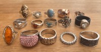 Auktion 367<br>15x div. Modeschmuck-Ringe