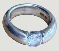 Auktion 367<br>massiver Silberring-925-, gr. klarer Stein, Kronenmarke, RG 53, 16,2 gr.