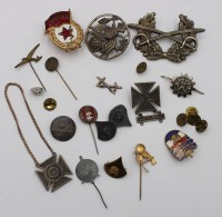 Auktion 368<br>Konvolut div. Kleinabzeichen, neu und alt