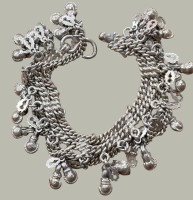 Auktion 368 / Los 1008 <br>Silber Fusskette mit Gl&ouml;ckchen, wohl Indien (Silber gepr&uuml;ft), L-18 cm, 99 gr.