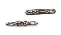Auktion 368 / Los 1048 <br>2x Silber-Broschen, 1x gepunzt 835, &auml;lter, zus. ca. 10,7gr., ca. L-6,5cm