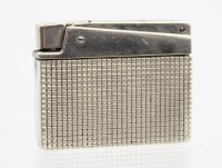 Auktion 368 / Los 11002 <br>Feuerzeug, 925er Silber, nur Silber ca. 21,1gr., wohl defekt, ca. 4,5 x 5,5cm