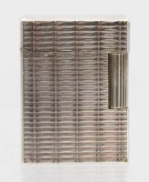 Auktion 368<br>Feuerzeug, St. Dupont, silberfarben, Gebrauchsspuren, Funktionst&uuml;chtig, 4,5 x 3,5cm