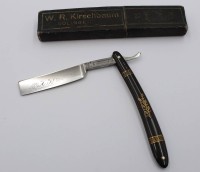 Auktion 368<br>Rasiermesser von W.R. Kirschbaum aus Solingen, Ziermonogramm, orig, Schachtel