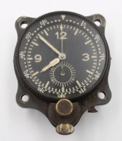 Auktion 368<br>Junghans BorduhrJ30 BZ, &uuml;berholt und l&auml;uft tadellos,  ca. 8x6 cm