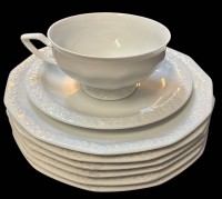 Auktion 368 / Los 8036 <br>6x gr. Tee Gedecke mit Milch-Zucker, "Rosenthal" Maria weiss, 20 Teile, gut erhalten