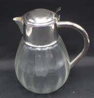 Auktion 368 / Los 10010 <br>gr. Saftkrug mit Eisbeh&auml;lter, sog. Kalte Ente, versilb. Montur , H-27 cm