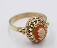 Auktion 368<br>Silberring mit Kame&eacute;, 925er Silber, vergoldet, 3 gr. RG 59