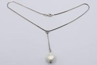 Auktion 368<br>925er Silber-Collierkette mit Perle, ca. L-40cm, zus. ca. 10,9gr.