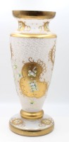 Auktion 368 / Los 10011 <br>Bodenvase, Milchglas mit aufwendiger Emaillemalerei, wohl Tschechien, ca. H-60cm