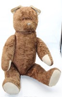 Auktion 368 / Los 12004 <br>gr. alter Teddyb&auml;r, wohl England, Druckstimme defekt, bespielte Erhaltung, ca. H-83cm