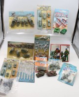 Auktion 368<br>Sammlung von Vintage-Plastiksoldaten und Milit&auml;rfahrzeugen, einiges in OVP