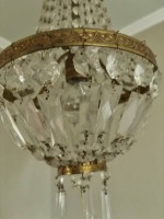 Auktion 368<br>kl. H&auml;ngelampe  mit Glasprismen, einige Fehlteile
