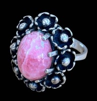 Auktion 368<br>835er Silberring mit Rosenquartz-Cabouchon, Schiene offen, RW 54, 12,2 gr.