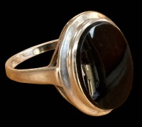 Auktion 368<br>800er Silberring mit schwarzem Lagenstein, RW 56, 5 g.