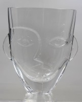 Auktion 368<br>MARTTI RYTK&Ouml;NEN, Kristallvase, "Ramses", Orrefors, 2x kl. Chips, ca. H-27cm B-22cm