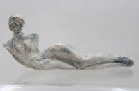 Auktion 368<br>Skulptur, liegender weibl. Akt, unsigniert, H-11cm L-26,5cm