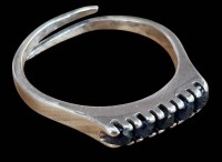 Auktion 368<br>Ring mit 5 Safire, 835er Silber, Schiene offen, RW 54-55, 3,4 g.